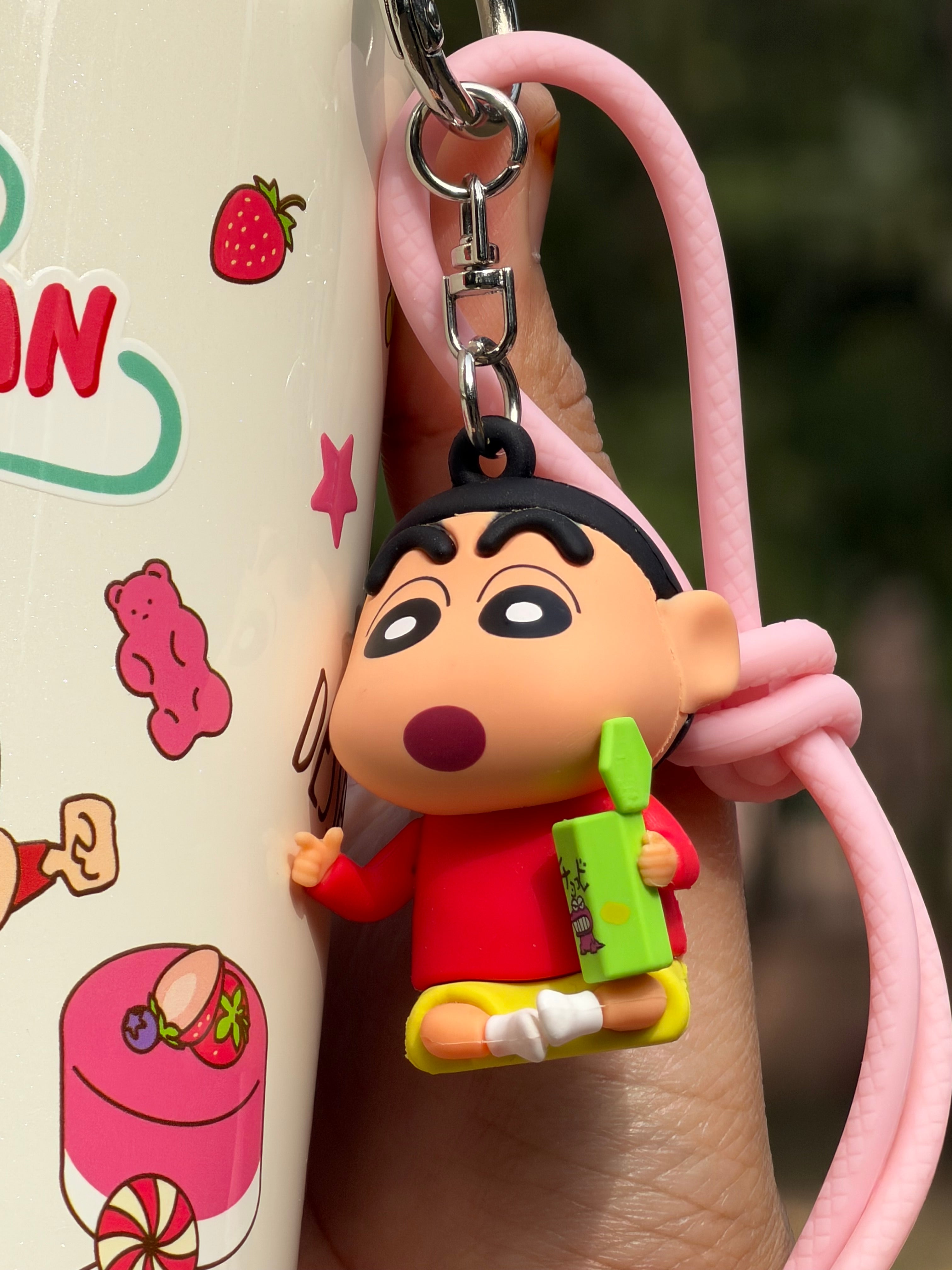Crayon Shinchan Bottle with Cup Lid & Keychain (500 ml)