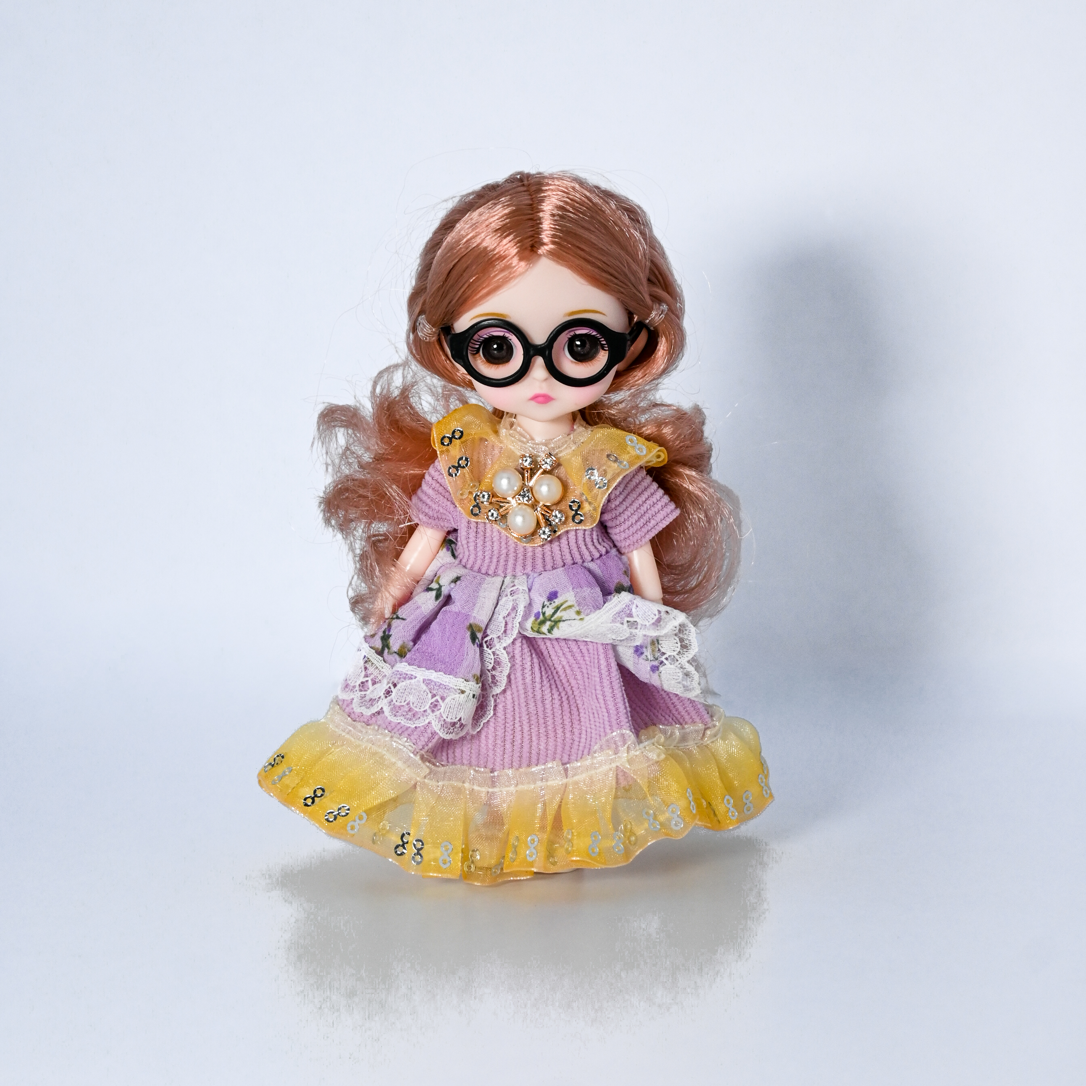 Fashion Girls Premium Doll with Movable Joints – 18-20cm Cute Dress-Up Doll (Gift Box Pack)